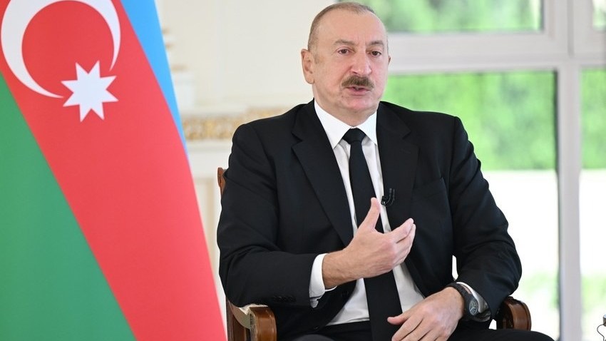 prezident-zengezur-dehlizinin-herbi-yolla-tutulmasi-ssenarisinden-danisdi-1756278022